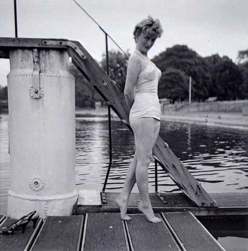 Jan holden leggy cult - holden, tv